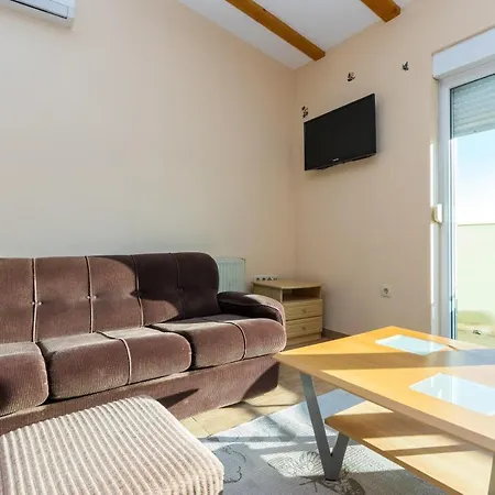 Apartment Drasko Studio Kastela